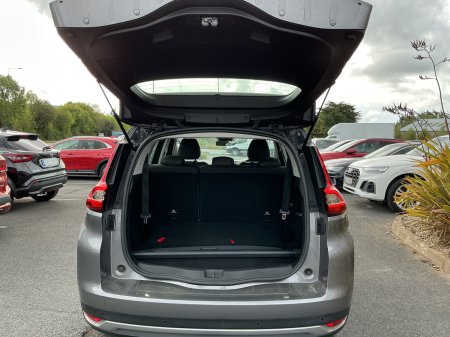 2020 Renault Grand Scenic - photo 12