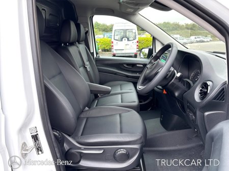2025 Mercedes-Benz Vito - photo 10