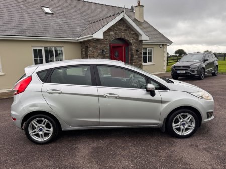 2013 Ford Fiesta - photo 6