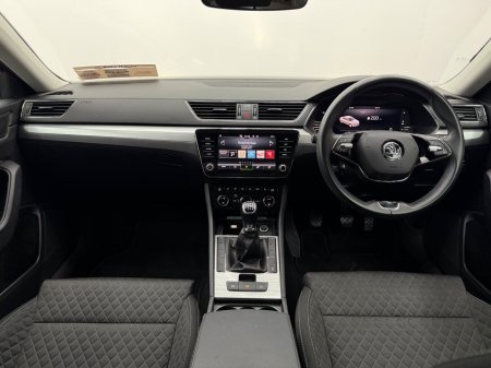 2022 Skoda Superb - photo 9