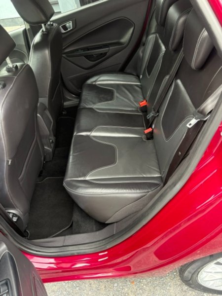 2014 Ford Fiesta - photo 3