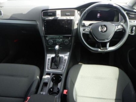 2018 Volkswagen Golf - photo 3