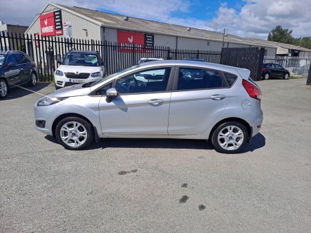 2017 Ford Fiesta - photo 5