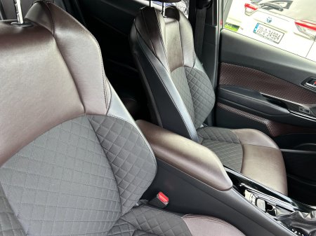 2019 Toyota C-HR - photo 12