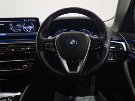 2023 BMW 5-Series - photo 5