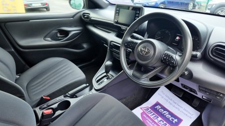 2020 Toyota Yaris - photo 11