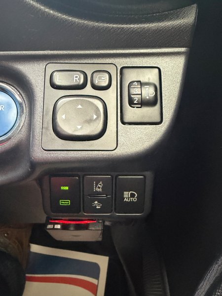 2018 Toyota Aqua - photo 15