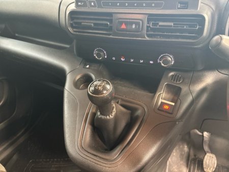 2021 Toyota Proace City - photo 14
