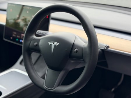2022 Tesla Model Y - photo 11