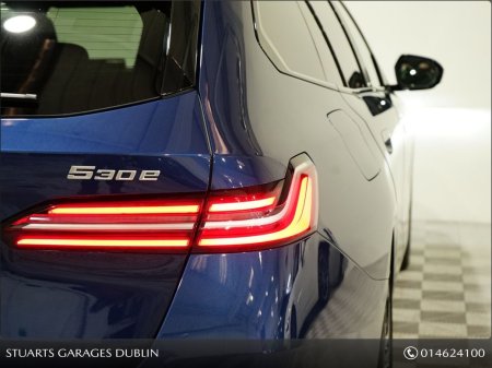 2025 BMW 5-Series - photo 11
