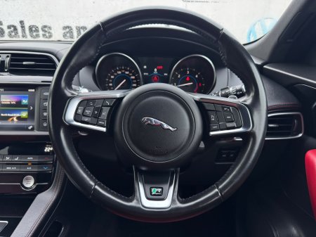 2017 Jaguar F-Pace - photo 20