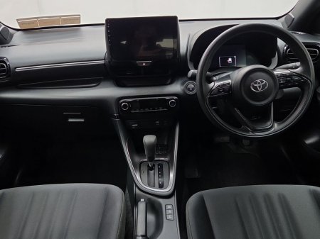 2024 Toyota Yaris - photo 3