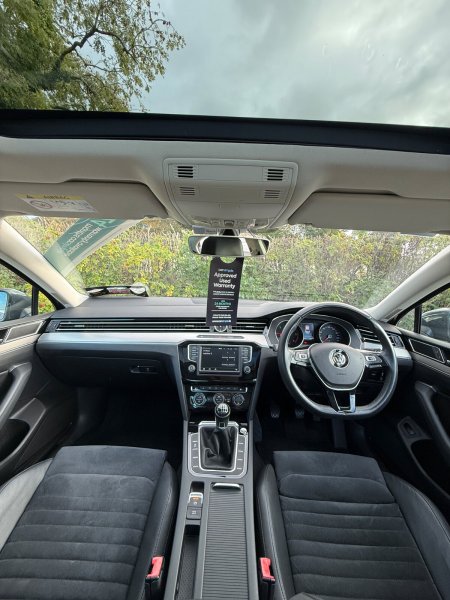 2015 Volkswagen Passat - photo 15
