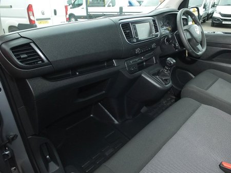 2023 Vauxhall Vivaro - photo 17