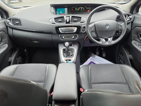 2014 Renault Scenic - photo 16