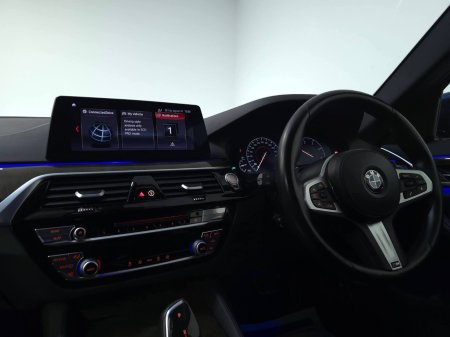 2017 BMW 5-Series - photo 17