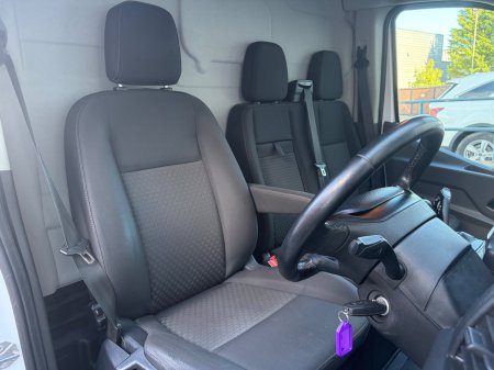2022 Ford Transit - photo 9