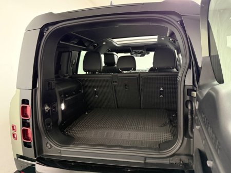 2025 Land Rover Defender - photo 18