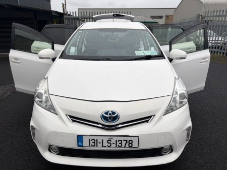 2013 Toyota Prius - photo 5