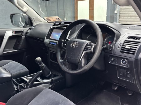 2020 Toyota Land Cruiser - photo 7