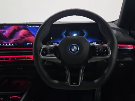 2026 BMW 5-Series - photo 5
