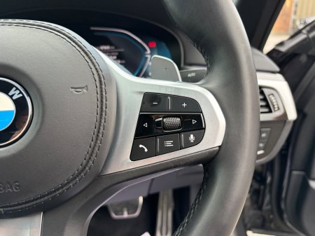 2020 BMW 5-Series - photo 19