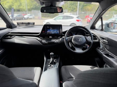 2017 Toyota C-HR - photo 3