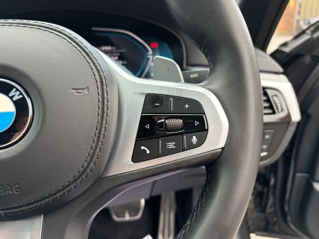 2020 BMW 5-Series - photo 19