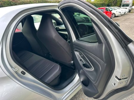 2020 Toyota Yaris - photo 21