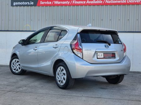 2017 Toyota Aqua - photo 10