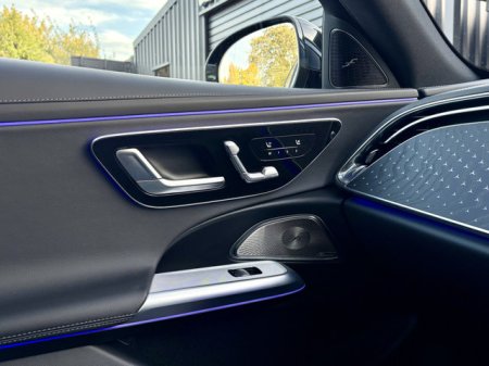 2025 Mercedes-Benz E 300 - photo 28