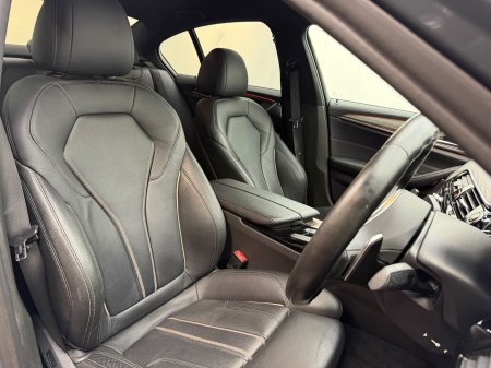 2018 BMW 5-Series - photo 9