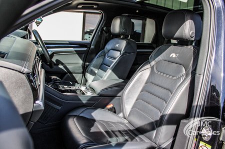 2020 Volkswagen Touareg - photo 34