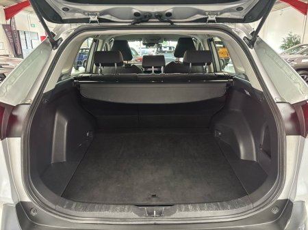 2019 Toyota RAV4 - photo 10