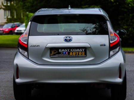 2020 Toyota Aqua - photo 11