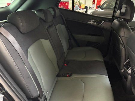 2025 Kia Sportage - photo 7