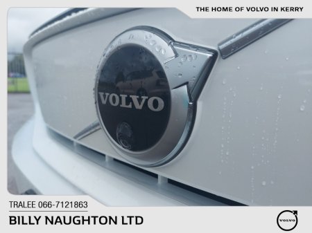 2022 Volvo XC40 - photo 14