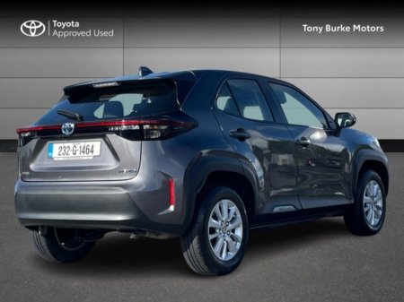 2023 Toyota Yaris Cross - photo 2
