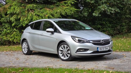 2019 Opel Astra - photo 2