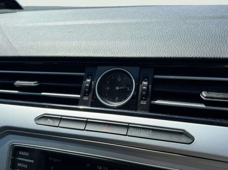 2017 Volkswagen Passat - photo 12