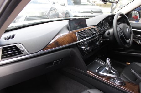 2017 BMW 3-Series - photo 21