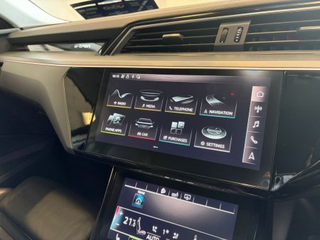 2020 Audi e-tron - photo 25