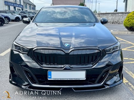 2024 BMW 5-Series - photo 7