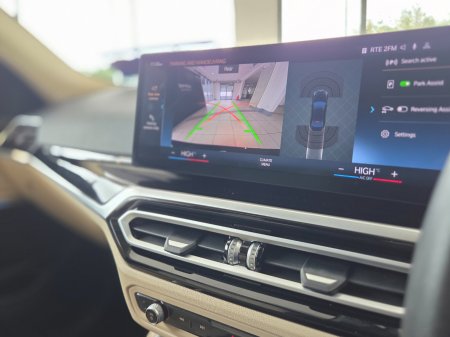 2023 BMW 3-Series - photo 21