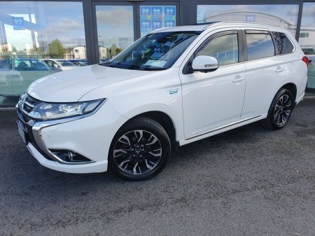 2016 Mitsubishi Outlander - photo 2