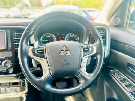 2016 Mitsubishi Outlander - photo 16