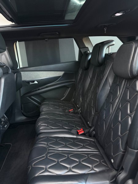 2018 Peugeot 5008 - photo 23