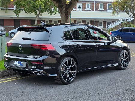 2024 Volkswagen Golf - photo 8