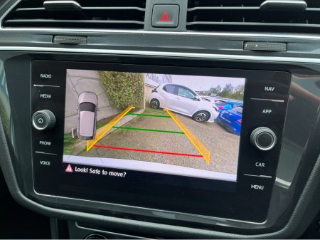 2020 Volkswagen Tiguan - photo 22