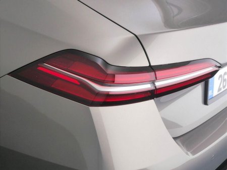 2026 BMW 5-Series - photo 20